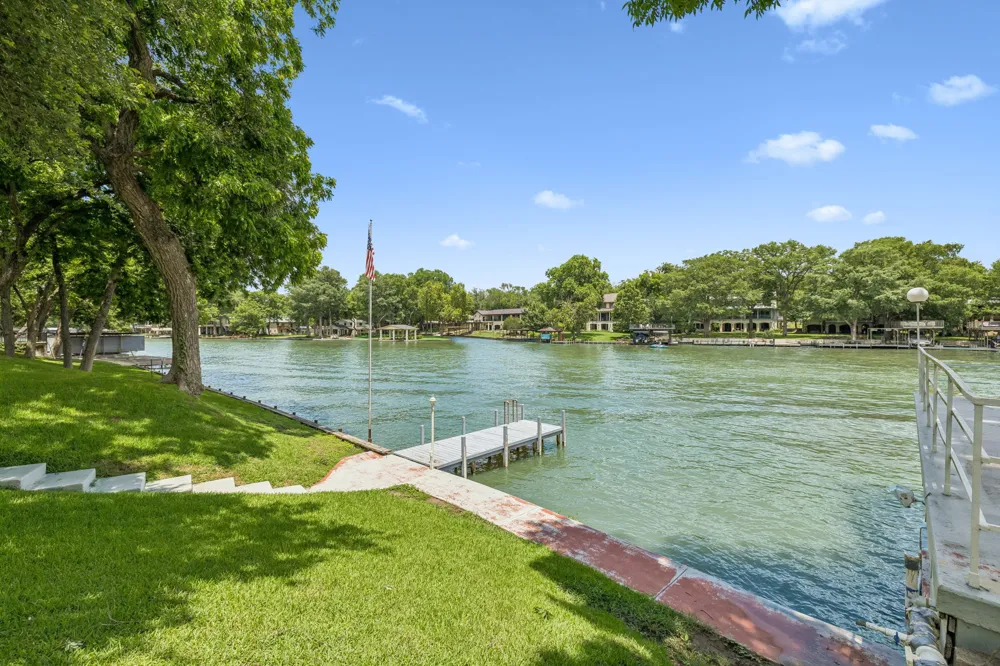 2319 Terminal Loop Road McQueeney, TX 78123