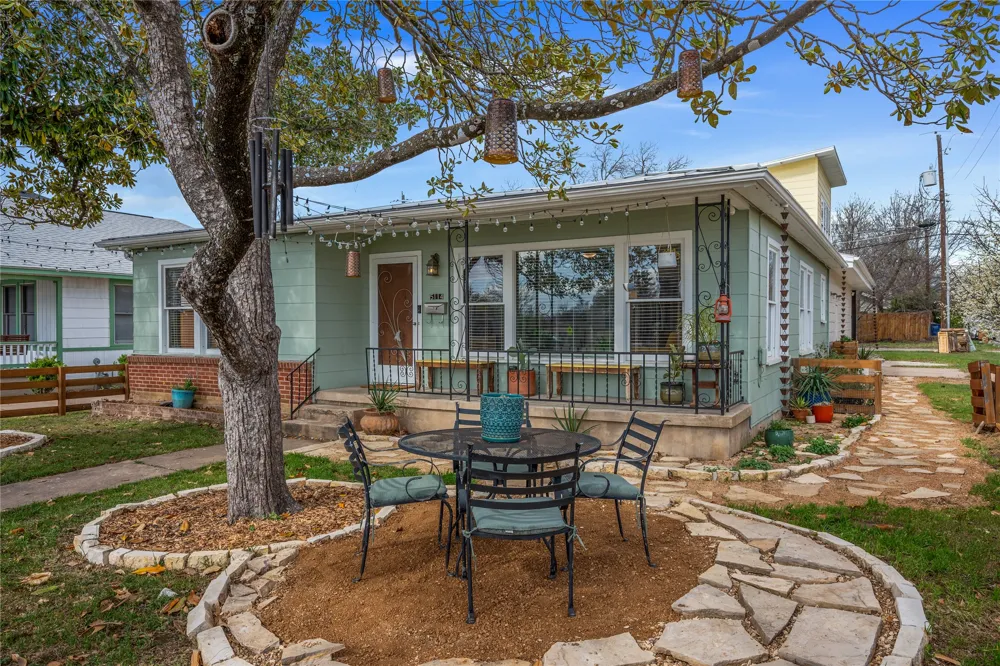 5114 Caswell Avenue Austin, TX 78751