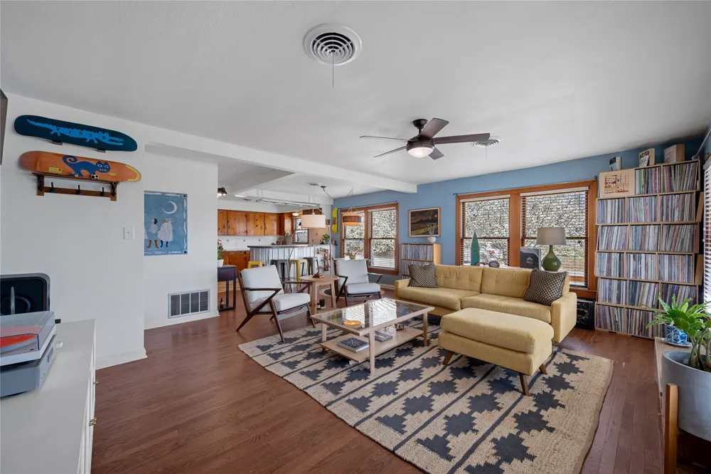 5114 Caswell Avenue Austin, TX 78751