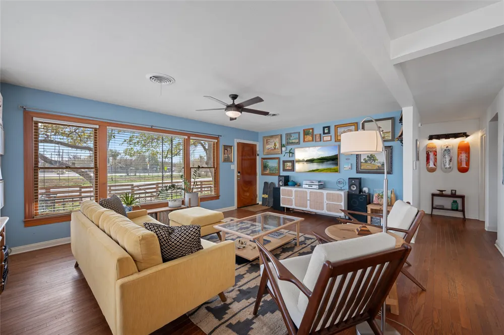 5114 Caswell Avenue Austin, TX 78751