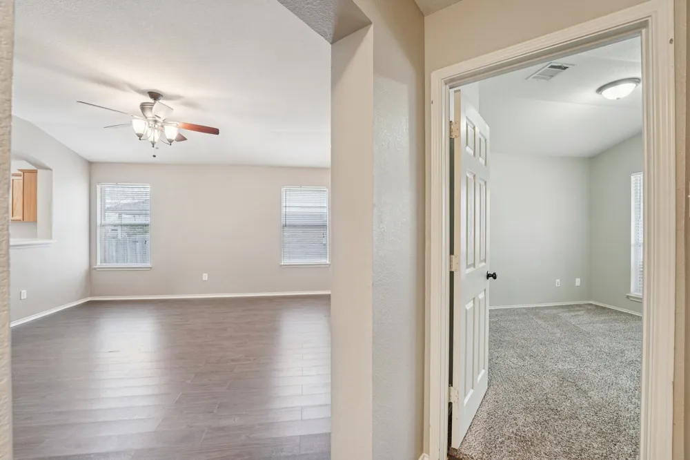 1115 Whitley Drive Leander, TX 78641