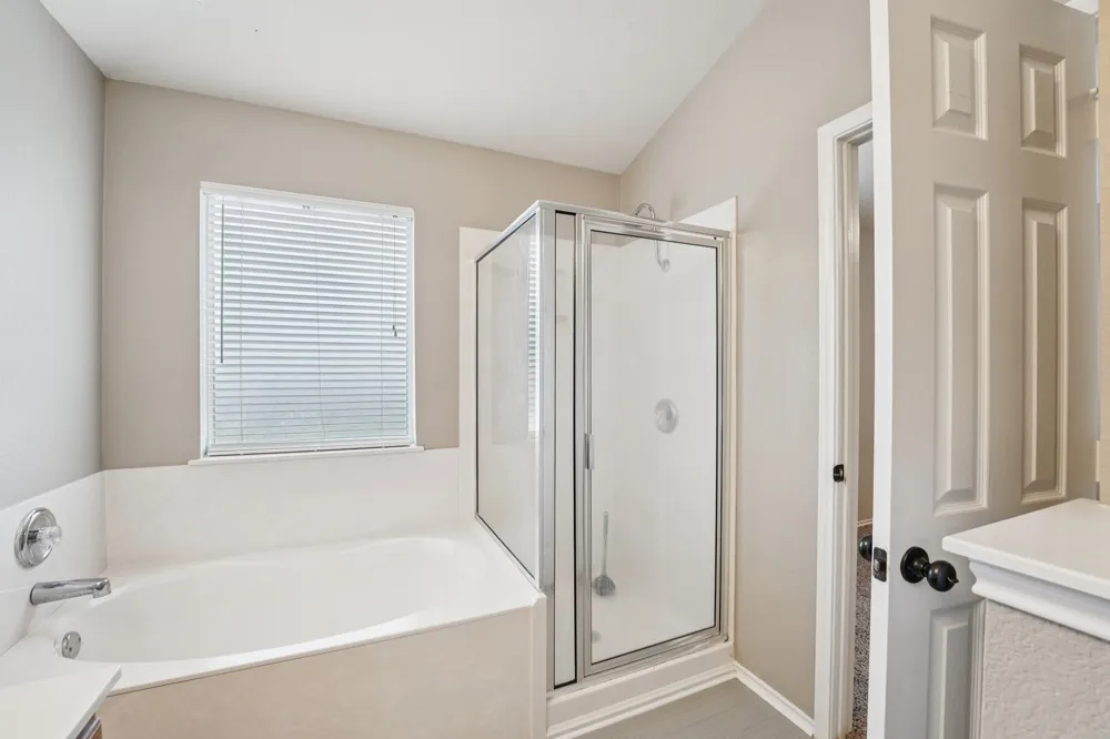 1115 Whitley Drive Leander, TX 78641