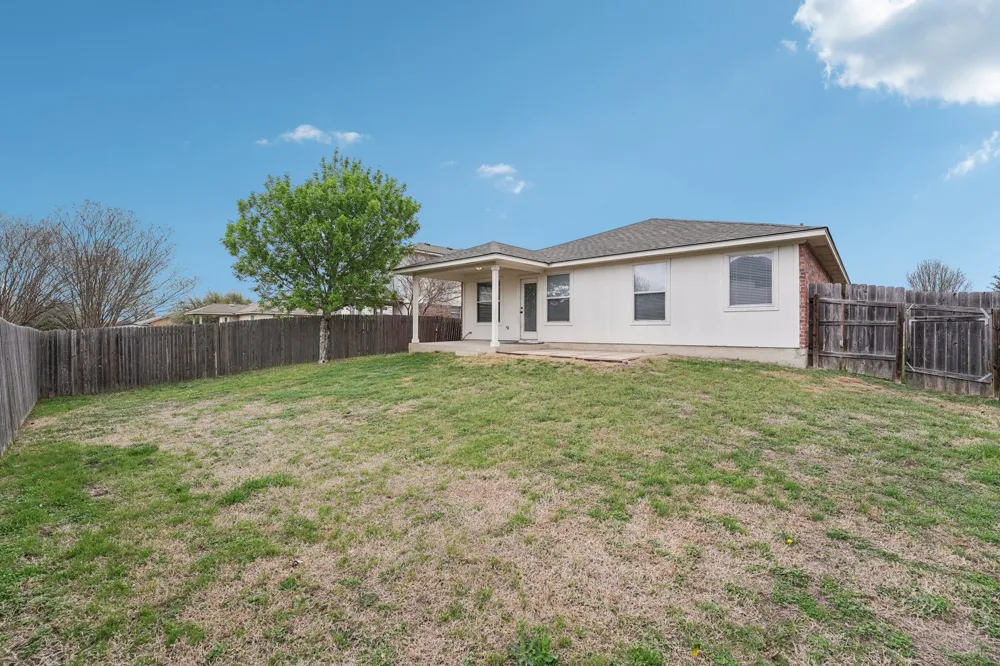 1115 Whitley Drive Leander, TX 78641