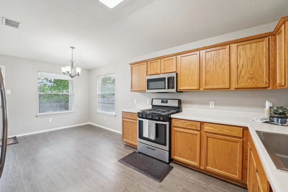 1115 Whitley Drive Leander, TX 78641