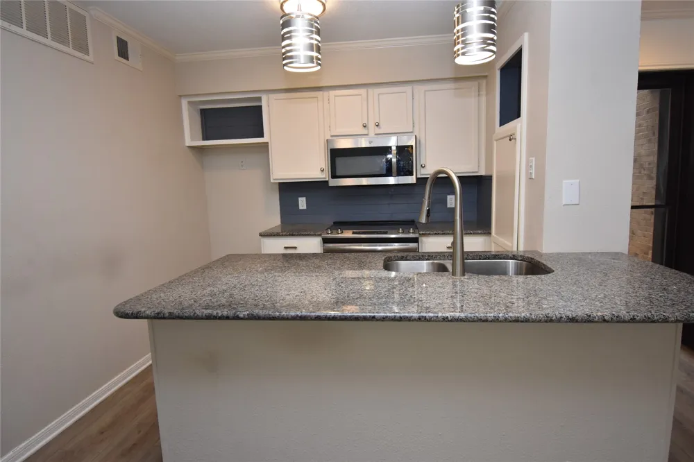 8888 Tallwood Drive #2109 Austin, TX 78759