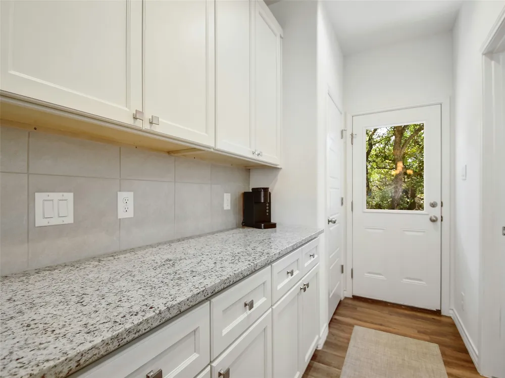 660 Mockingbird Drive Canyon Lake, TX 78133
