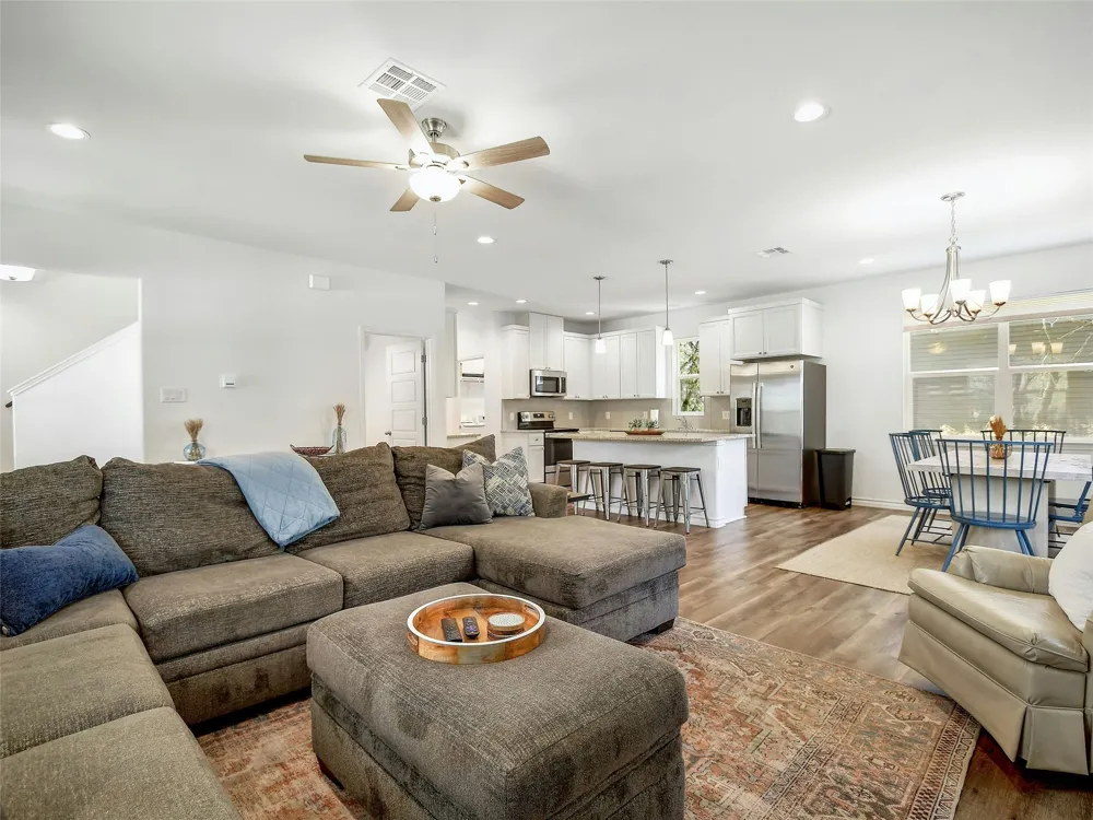 660 Mockingbird Drive Canyon Lake, TX 78133