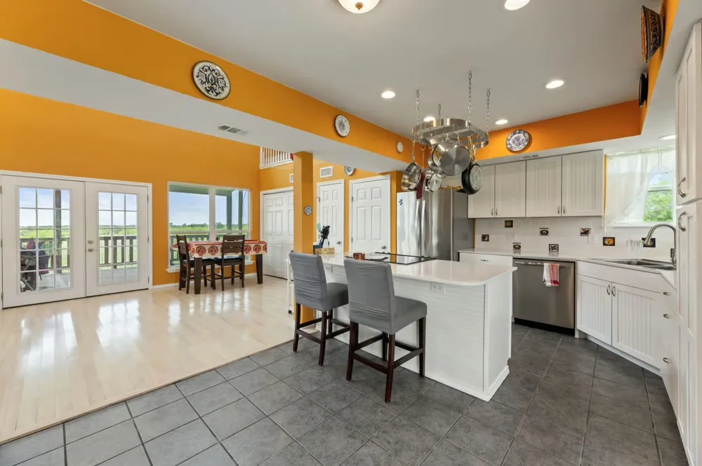 13484 Avis Road Dale, TX 78616