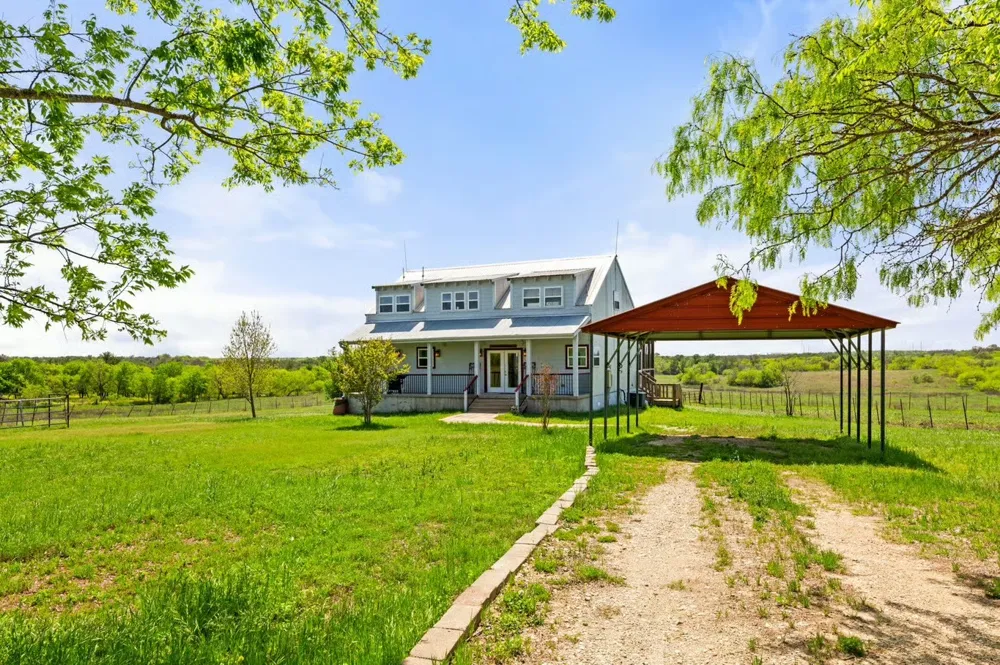 13484 Avis Road Dale, TX 78616