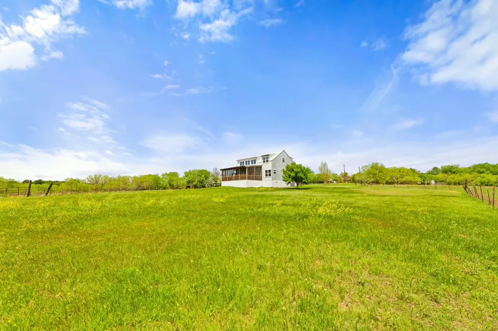 13484 Avis Road Dale, TX 78616