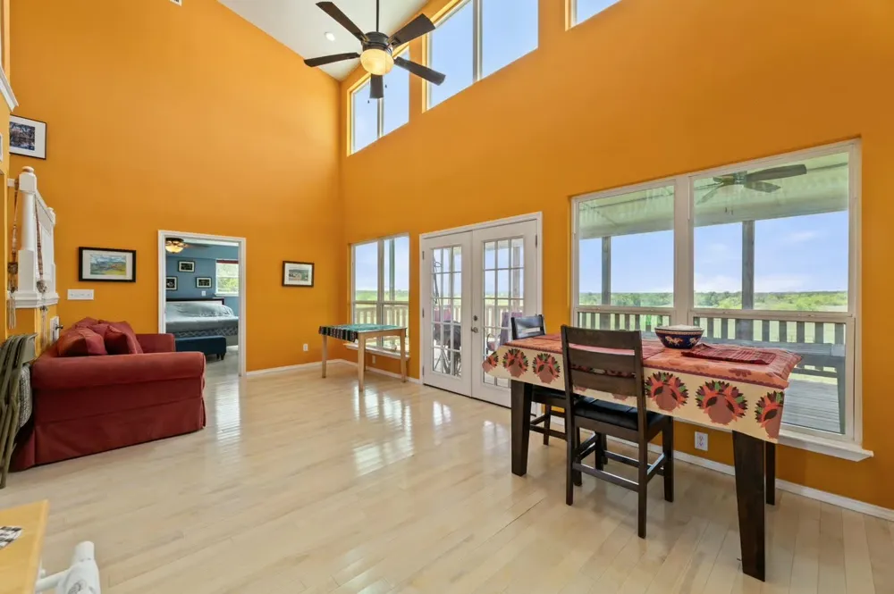 13484 Avis Road Dale, TX 78616
