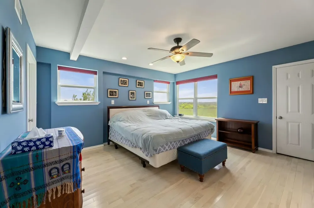 13484 Avis Road Dale, TX 78616