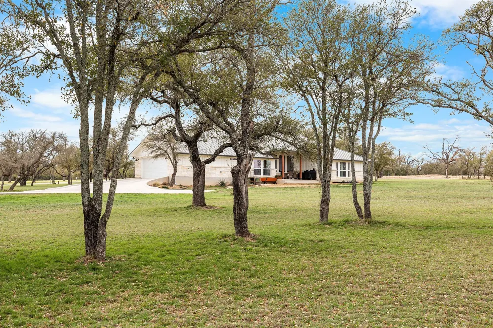 345 Morning Dew Drive Round Mountain, TX 78663