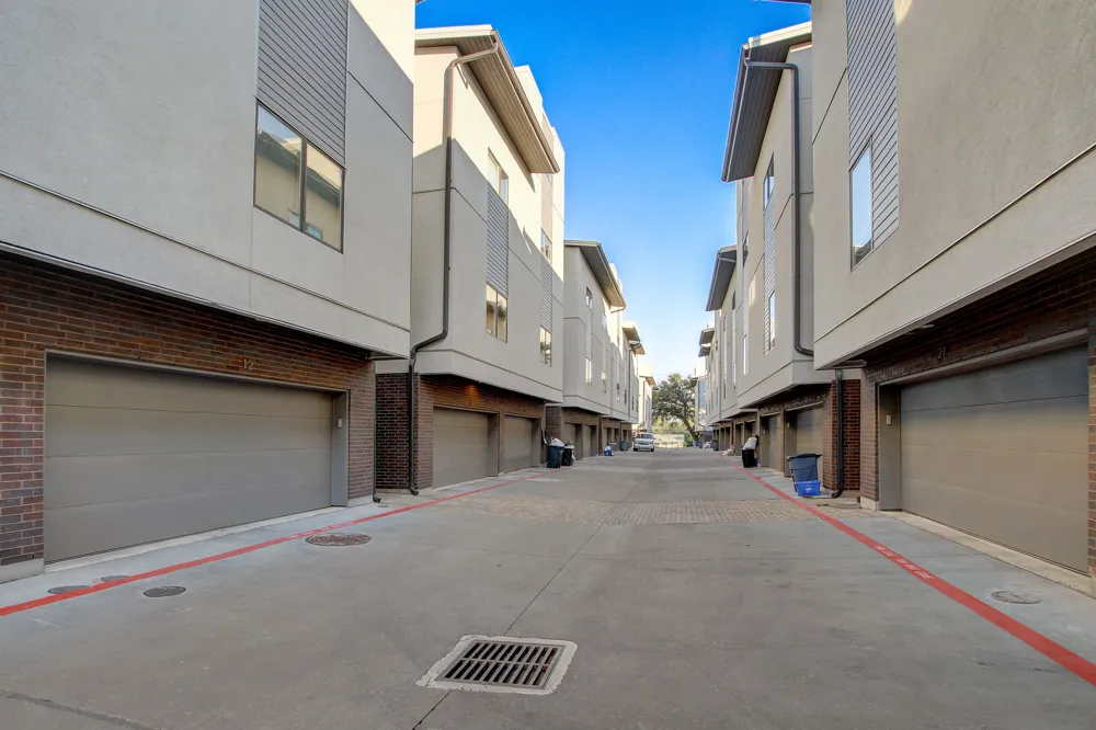 1702 S Lamar Boulevard #11 Austin, TX 78704