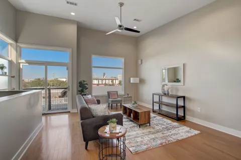 1702 S Lamar Boulevard #11