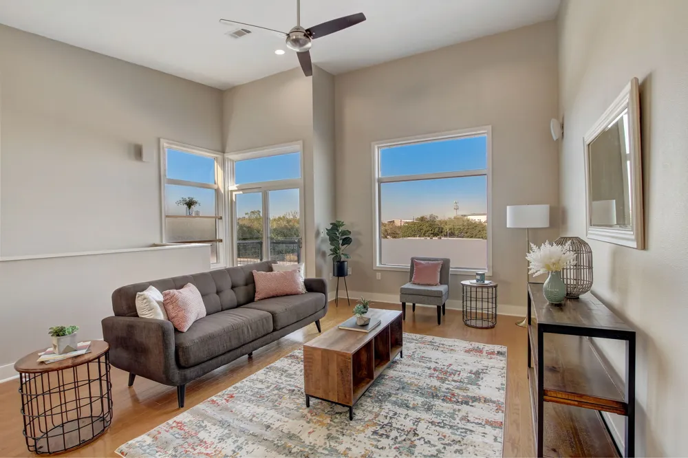 1702 S Lamar Boulevard #11 Austin, TX 78704