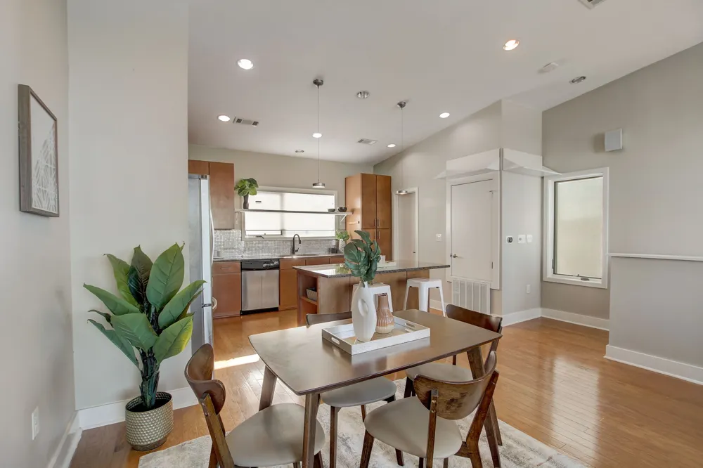 1702 S Lamar Boulevard #11 Austin, TX 78704