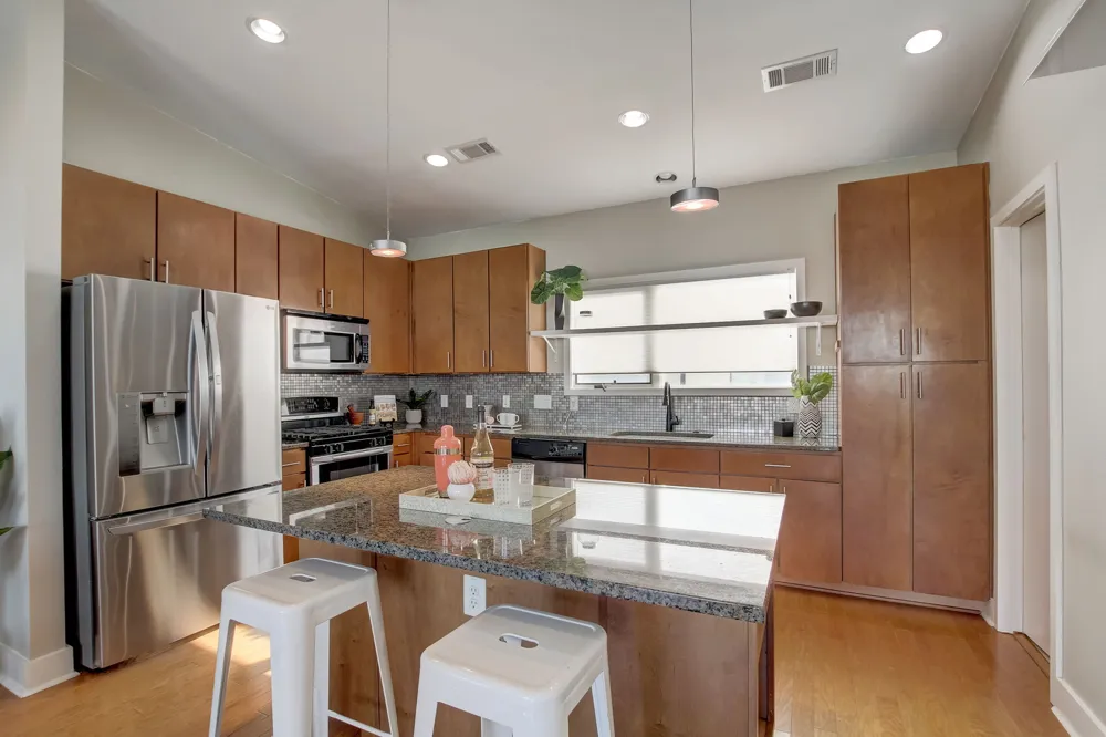 1702 S Lamar Boulevard #11 Austin, TX 78704