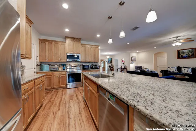 861 Rutherford Fischer, TX 78623