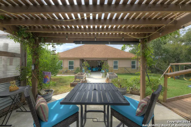 861 Rutherford Fischer, TX 78623