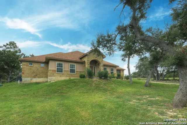 861 Rutherford Fischer, TX 78623