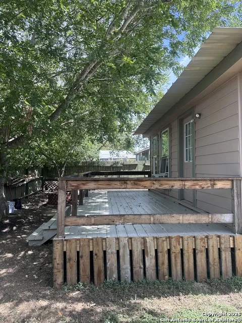 104 S 2nd ST Stockdale, TX 78160