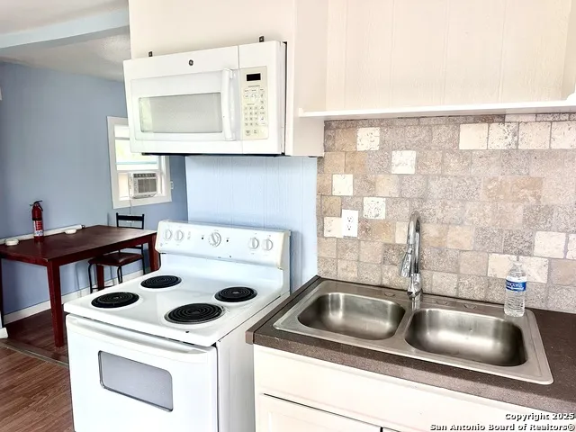 104 S 2nd ST Stockdale, TX 78160