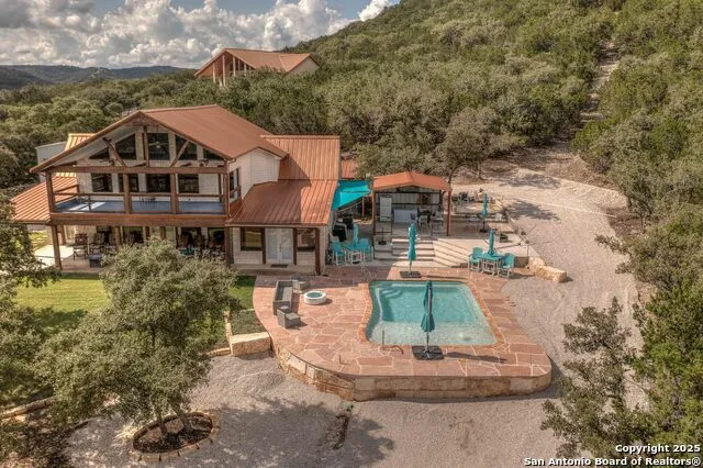 319 Bent River Concan, TX 78838