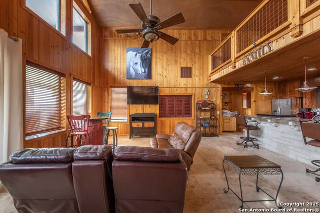 319 Bent River Concan, TX 78838