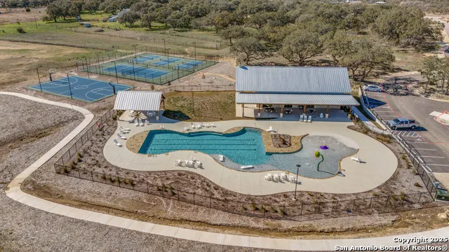 724 FOSSIL SPRINGS DR Bulverde, TX 78163