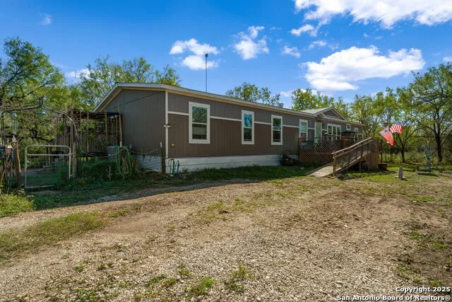 14350 Interstate 35 Von Ormy, TX 78073