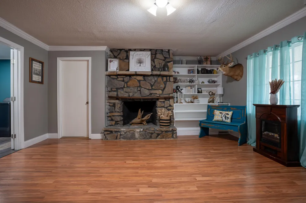 4667 County Road 91 Stevenson, AL 35772