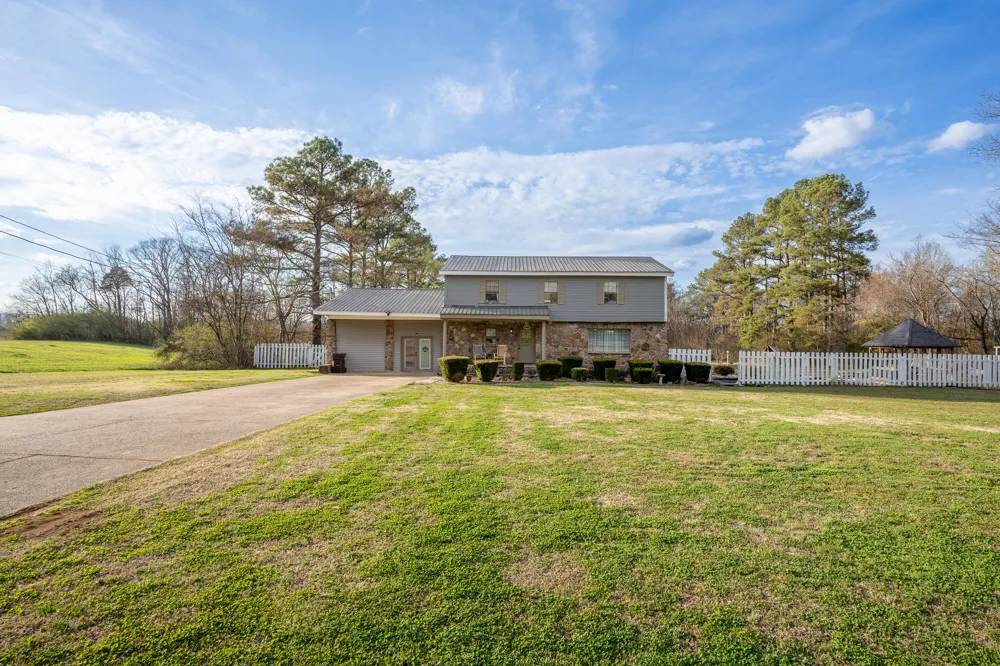 4667 County Road 91 Stevenson, AL 35772