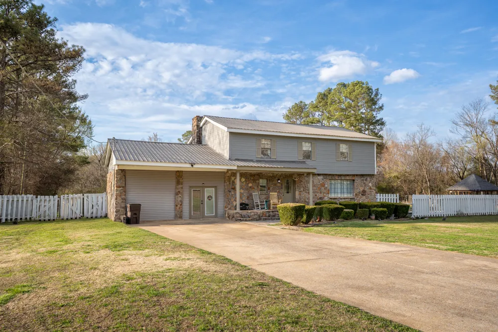 4667 County Road 91 Stevenson, AL 35772