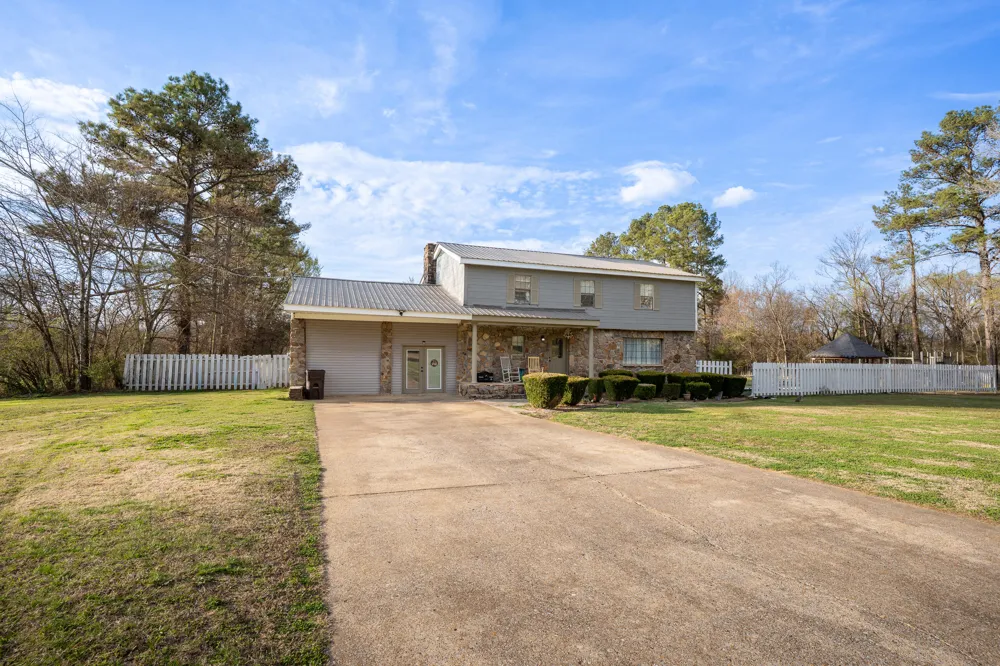 4667 County Road 91 Stevenson, AL 35772