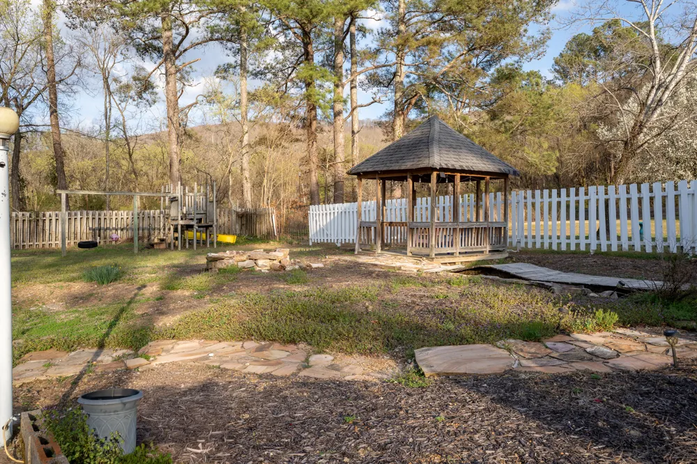 4667 County Road 91 Stevenson, AL 35772