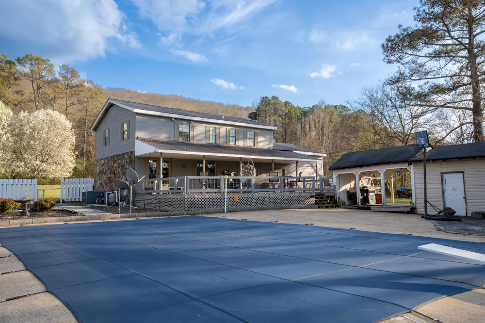 4667 County Road 91 Stevenson, AL 35772