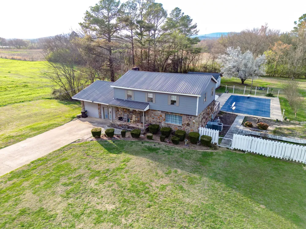 4667 County Road 91 Stevenson, AL 35772