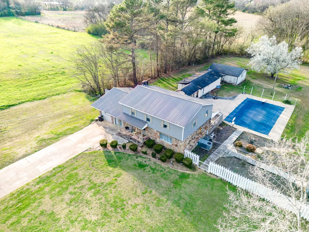 4667 County Road 91 Stevenson, AL 35772