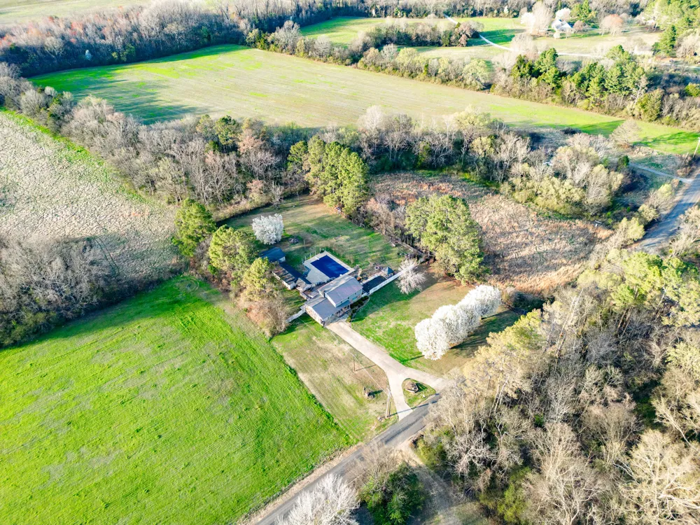 4667 County Road 91 Stevenson, AL 35772