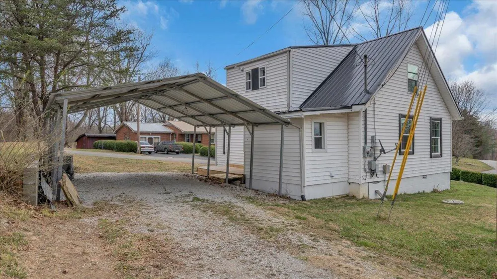 27 Church Street Spencer, TN 38585