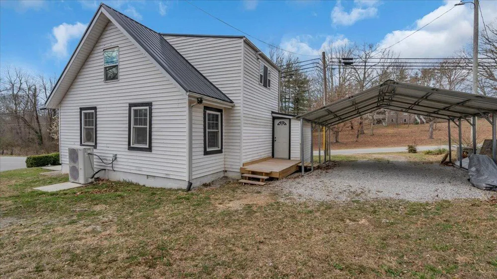 27 Church Street Spencer, TN 38585