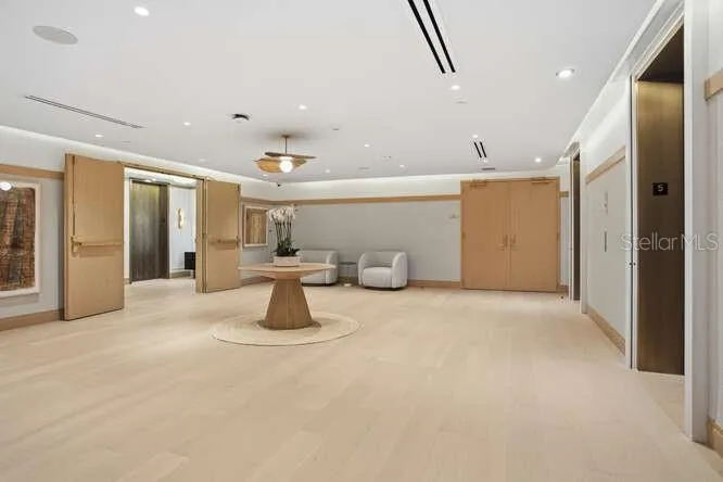 3015 S YSABELLA AVENUE #801 Tampa, FL 33629