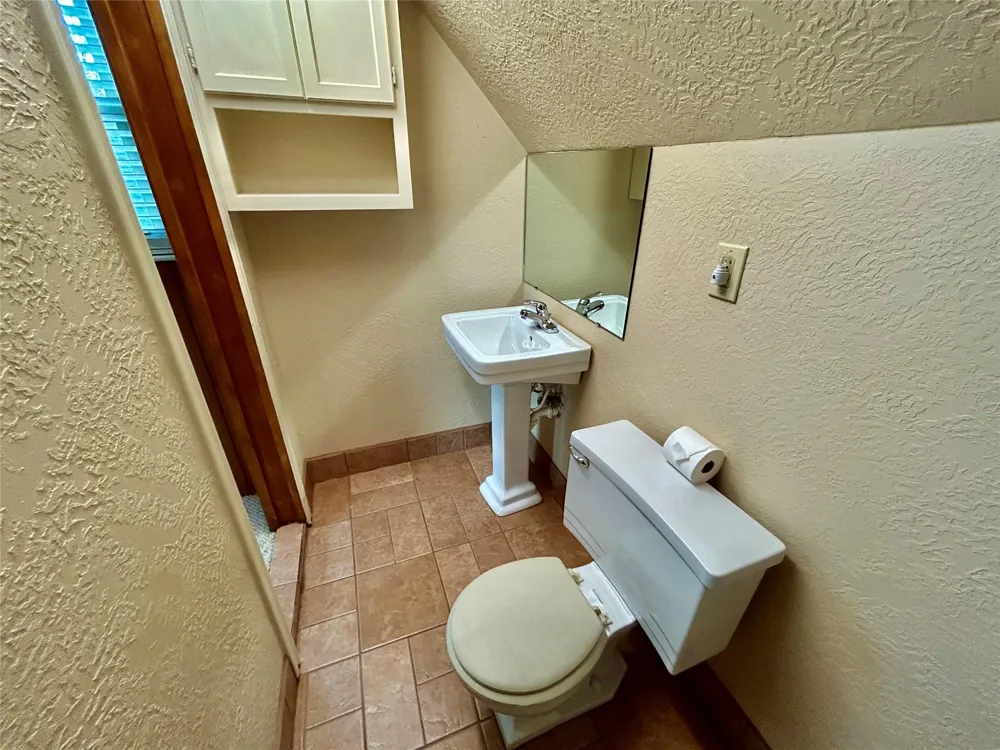 3308 Avenue B Nederland, TX 77627