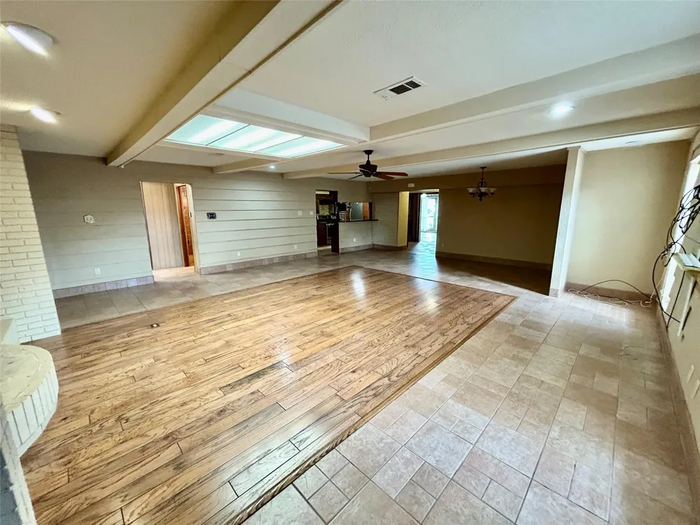 3308 Avenue B Nederland, TX 77627