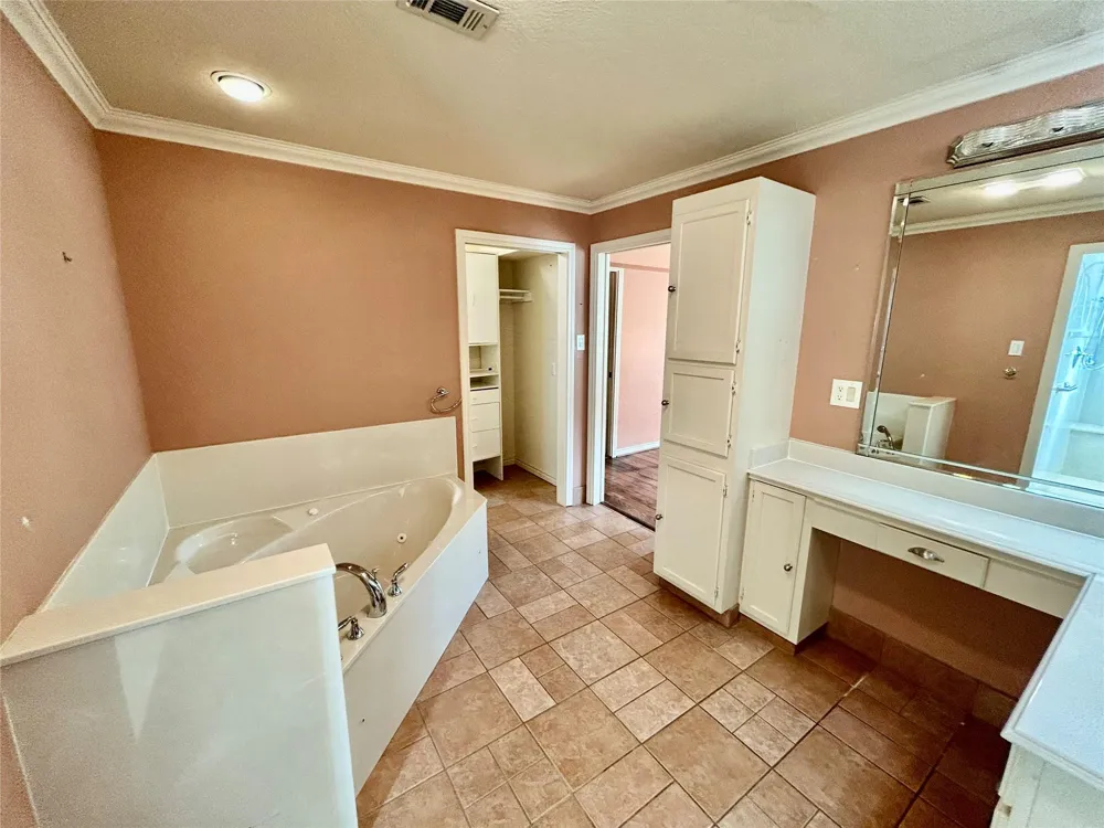 3308 Avenue B Nederland, TX 77627