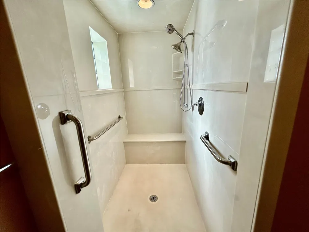 3308 Avenue B Nederland, TX 77627
