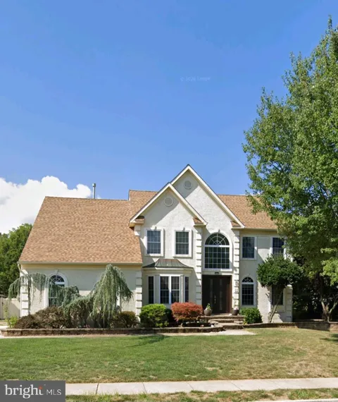 2 ROTHBURY DRIVE