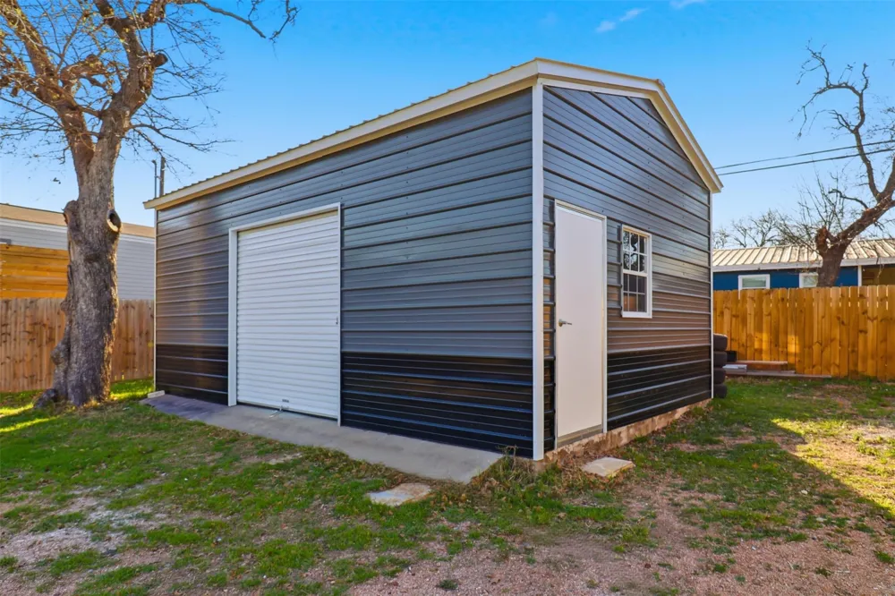 728 Driftwood Lane Cottonwood Shores, TX 78657