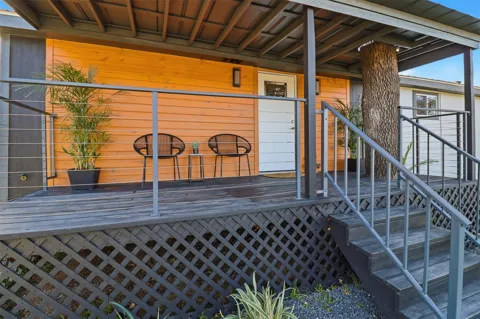 728 Driftwood Lane